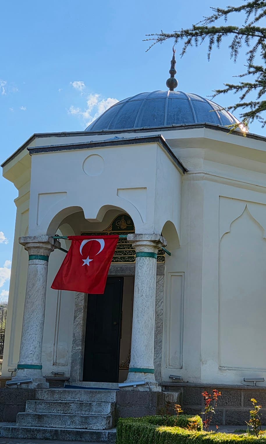 Hayme Ana Türbesi