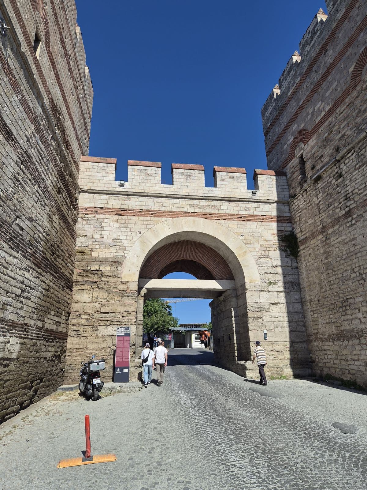 İstanbul Sur Kapıları : Belgradkapı